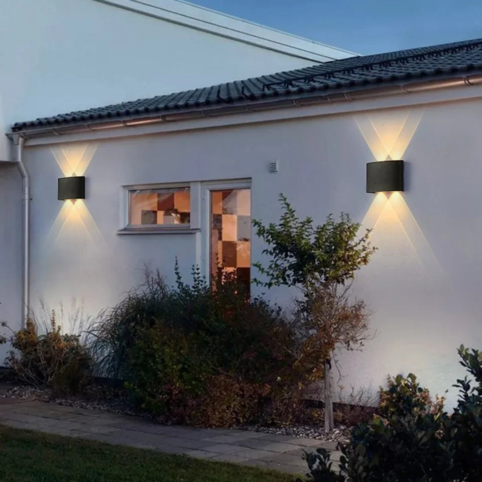 Minimalist IP66 LED Wall Light